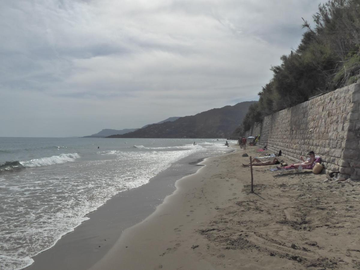 La Casa Di Tina Διαμέρισμα Βεντιμίλια Εξωτερικό φωτογραφία